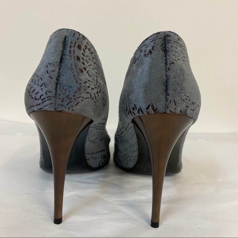 Furla Velvet Gray/Blue Pointy Toe Pumps - Picture 2 of 10